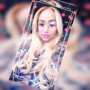 Meet your Posher, Rosaura